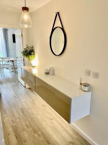 5 bedroom detached house to rent - Photo 3