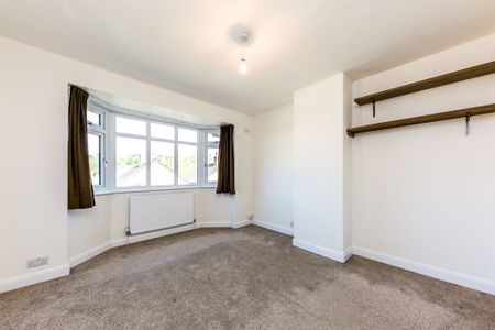 3 bedroom semi-detached to rent Millmead Area, Guildford - Photo 3