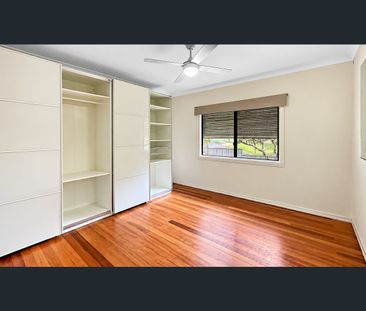 Great Nambour Home with Timber Floors, Multiple Living Areas & Grea... - Photo 2