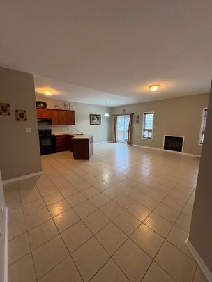 For Lease - 18 Red Pine Crescent, Wasaga Beach, Ontario - Photo 1