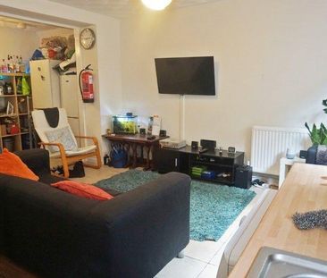 1 bedroom house to rent - Photo 2