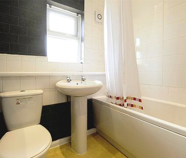 Palmers Leaze, Bradley Stoke, Bristol, BS32 - Photo 6