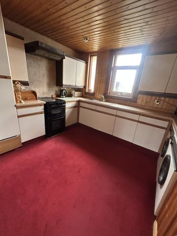 3 Bed Flat, Kelton St, G32 - Photo 2