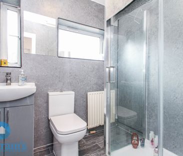 4 bed Semi-Detached House for Rent - Photo 4