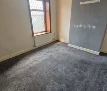 2 bed Terraced - To Let - Photo 2