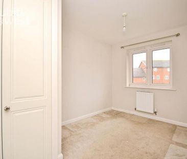 3 bedroom semi-detached house to rent - Photo 6