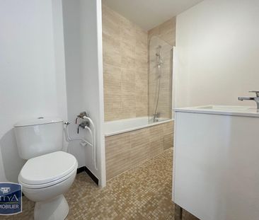 Location Appartement 2 pièces 47m² ST GENIS LAVAL 69230 - Photo 4
