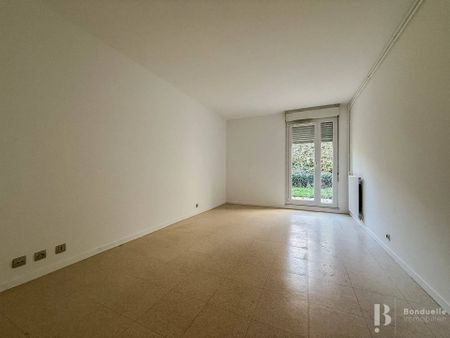 Rental Apartment La Celle-Saint-Cloud - Photo 2