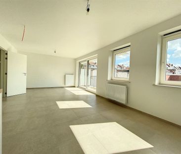 Appartement met 2 kamers en parking - Photo 5