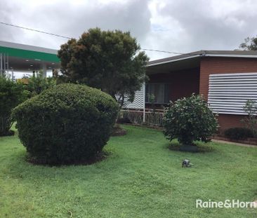 Easy Coastal Living in the Heart of Torquay - Photo 5