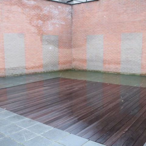 Zeer ruim gelijkvloersappartement met 2 slaapkamers en prachtig terras - Photo 1