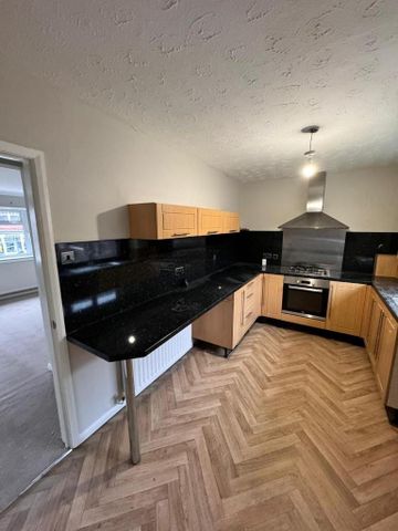 2 bedroom detached bungalow to rent - Photo 3