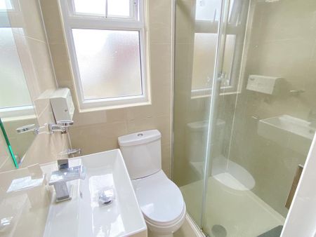 Studio to rent - Photo 5