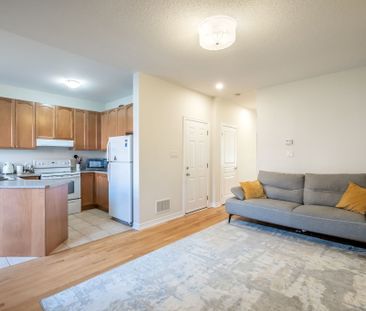 For Lease - 8 Stookes Crescent, Richmond Hill, Ontario - Photo 1