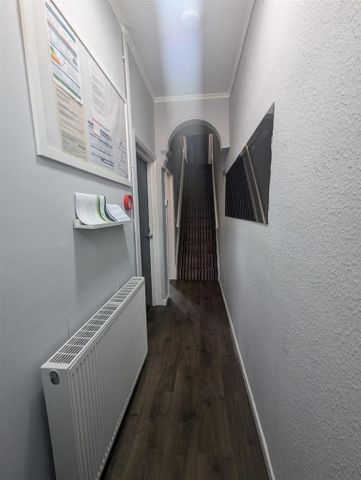 4 bedroom property to rent - Photo 3