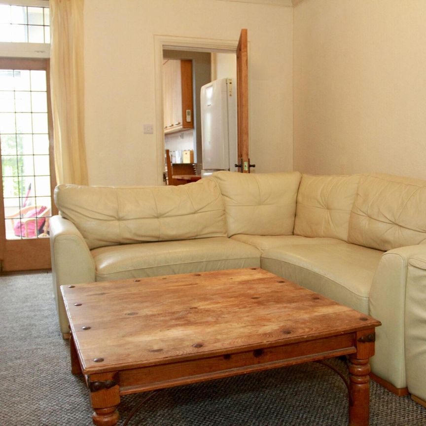 Welford Road (4 bed) - Photo 1