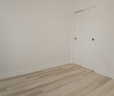 Newcastle: Black Accents – 710 Westminster, Winnipeg, MB - Photo 4