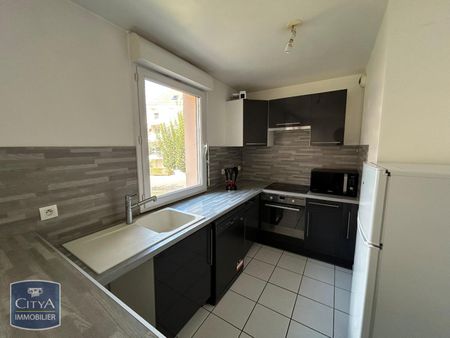 Location Appartement 2 pièces 48m² LILLE 59000 - Photo 3