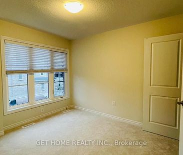 Townhouse For Lease | E8117736 - Photo 4