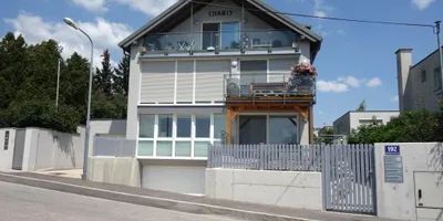 TRAUMHAFTE MIETWOHNUNG MIT TERRASSE UND EIGENGARTEN IN ABSOLUTER GRÜNRUHELAGE! - Foto 3