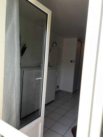 F1 MEUBLE BEAUVAIS – 1 pièce(s) – 28.8 m2 - Photo 5