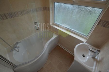 3 bedroom semi-detached house to rent - Photo 5