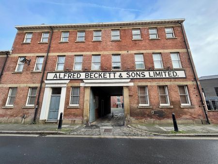 2 bedroom apartment to rent - Photo 4