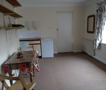 Studio Flat, Lingdale Place, SO17 - Photo 1