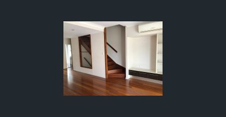 Spacious 3-Bedroom Home – Prime Location Near Pumicestone Passage - Photo 3