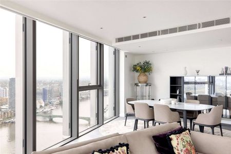 Exquisitely finished, is this luxurious four-bedroom apartment boasting stunning River Thames views in the exclusive Chelsea Waterfront development. - Photo 3