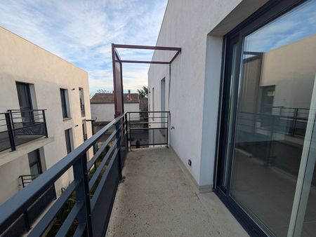 Appartement T2 Entraigues-sur-la-Sorgue à louer - Photo 4