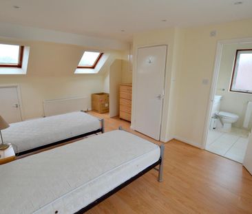 Chanctonbury Way, Woodside Park, London, N12 - Photo 4