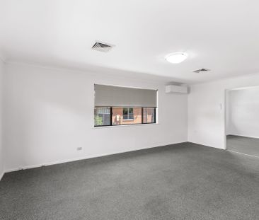 LAKESIDE SUBURB OF CAREY BAY - Photo 3