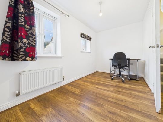 3 bedroom terraced house to rent - Photo 1