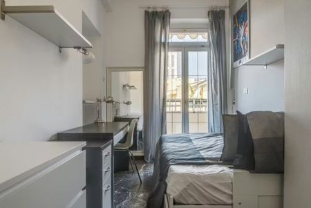 Piazza Umanitaria, Milan, Lombardy 20122 - Foto 3