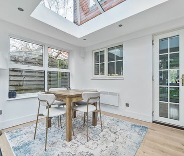 The Oaks, Chiddingfold, Surrey, GU8 - Photo 5