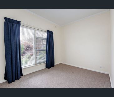 Location with Convenience and Appeal - Photo 5