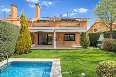 Alquiler de chalet pareado en Calle Julio Caro Baroja - Photo 3