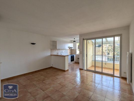 Location Appartement 2 pièces 40m² CARCASSONNE 11000 - Photo 1