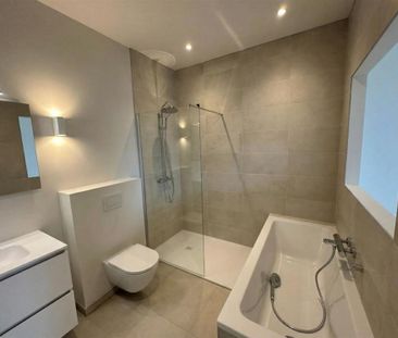 Ruim appartement met tuin en één slaapkamer - Photo 6