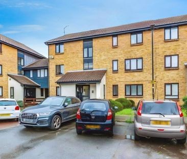 Badger Close, Feltham, TW13 7HA - Photo 2