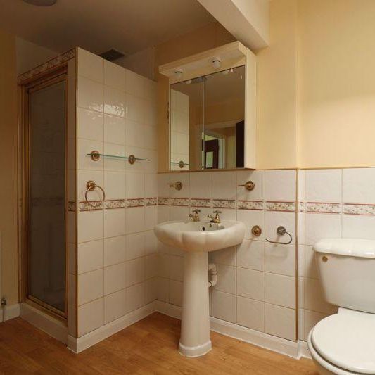 3 bedroom bungalow to rent - Photo 1