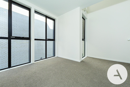 30/135 Easty St,Phillip - Photo 2