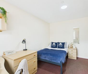 Room in a Shared House, Smithdown Lane, L7 - Photo 3