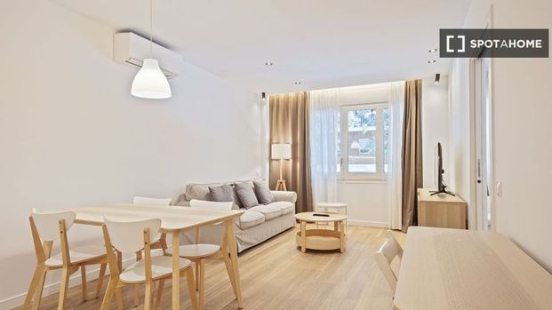 3 room luxury Flat for rent in Barcelona, Spain - Photo 1
