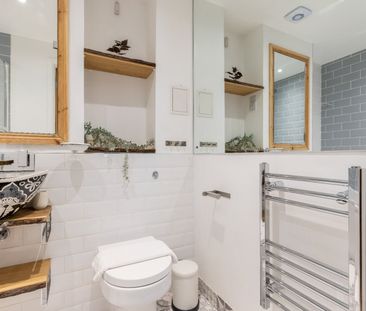 2 Bed Flat, Altima Court, SE22 - Photo 1