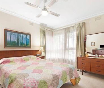 12 Hilltop Crescent, Burwood East - Photo 6