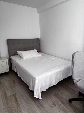 Pasaje Pezuela, Málaga, Andalusia 29010 - Photo 4