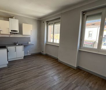 Location Appartement 2 pièces 43m² - Photo 3