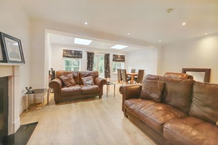 5 bedroom terraced house to rent - Photo 2